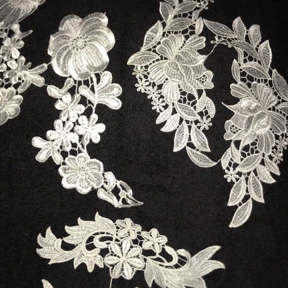 New Beautiful 6 pc Lot of Lace Appliqués Lot #110 - Picture 2 of 8